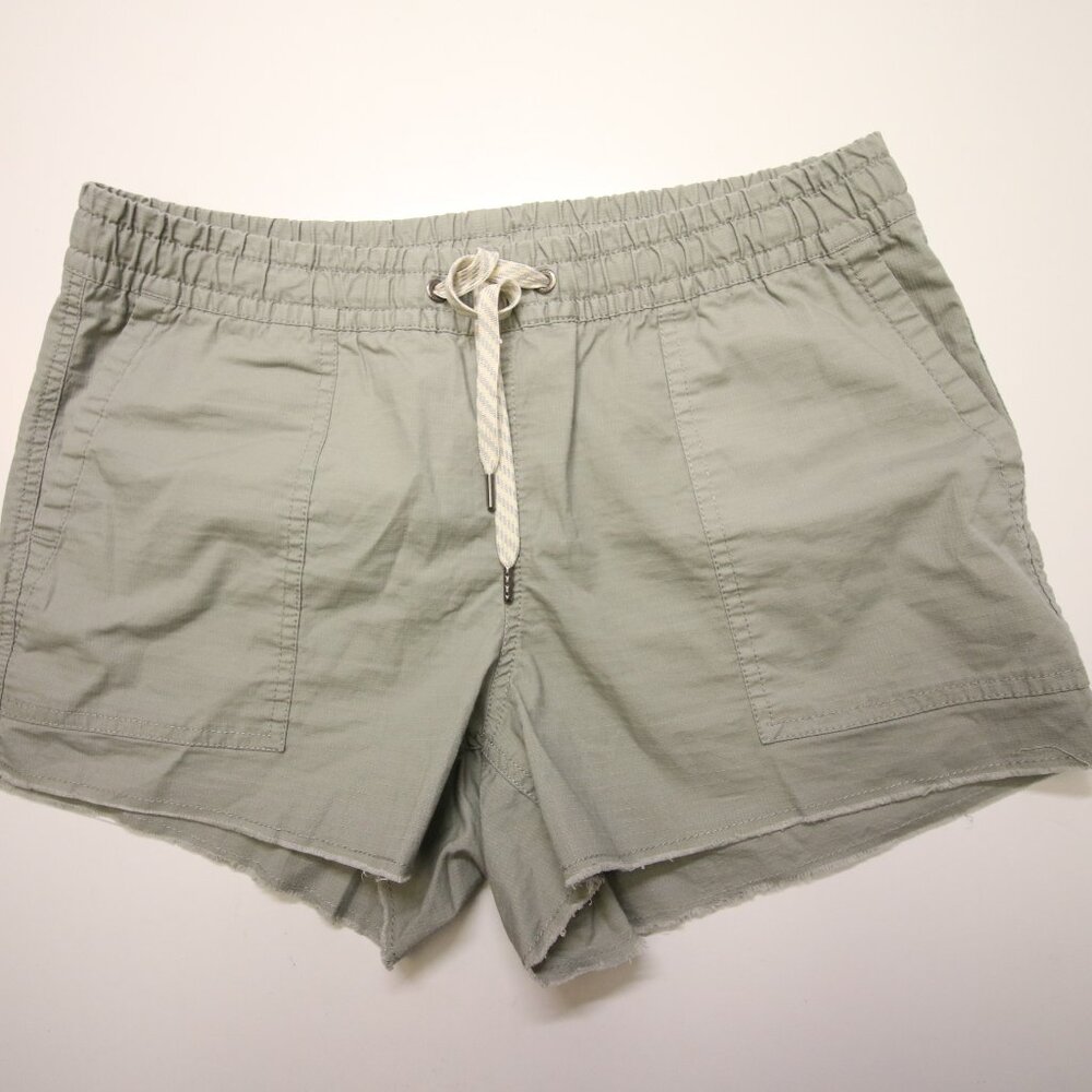 Vuori Women's Athletic Shorts - Light Gray